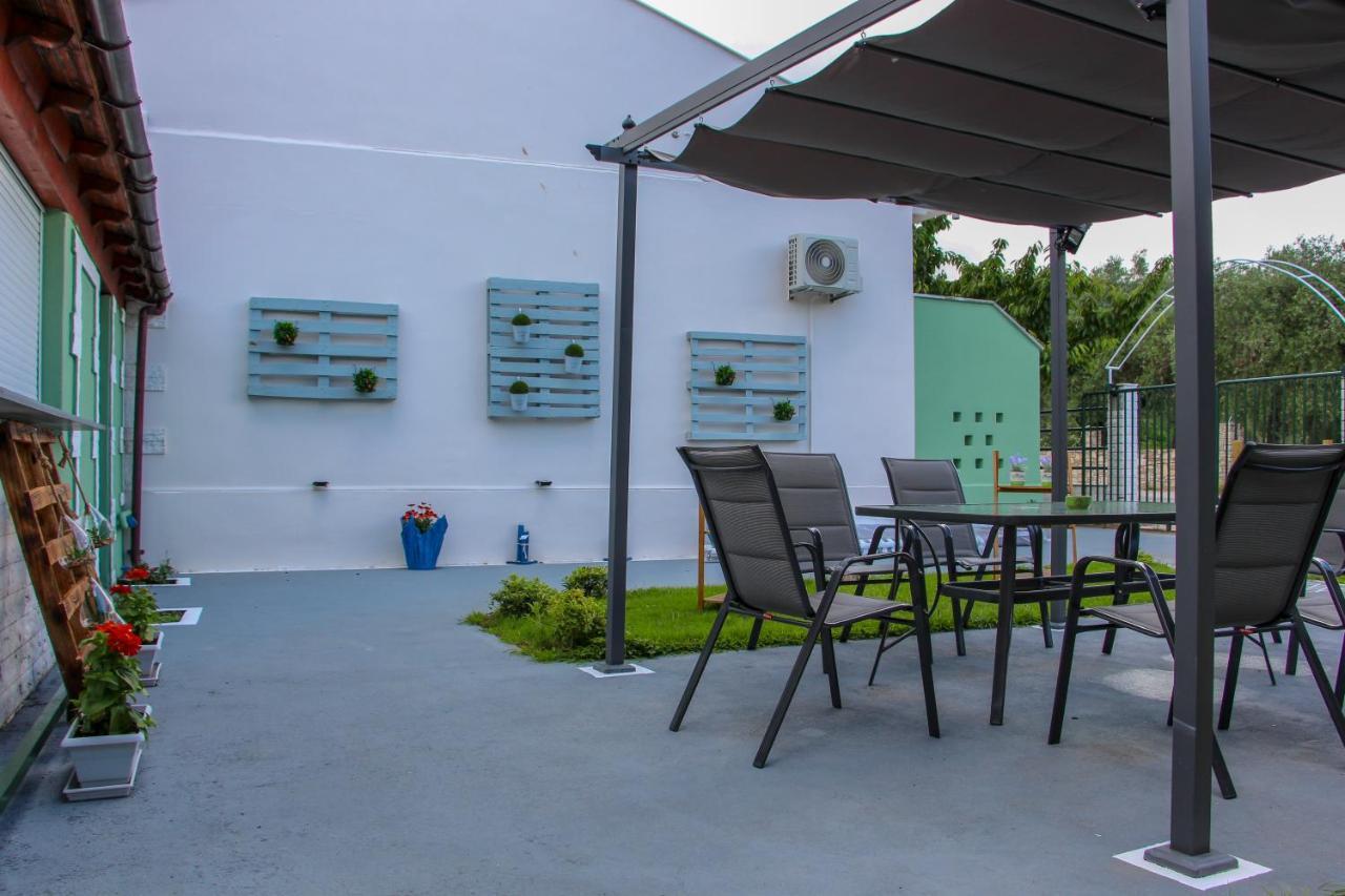 Lamprini'S Deluxe Studios Limenas  Exteriér fotografie